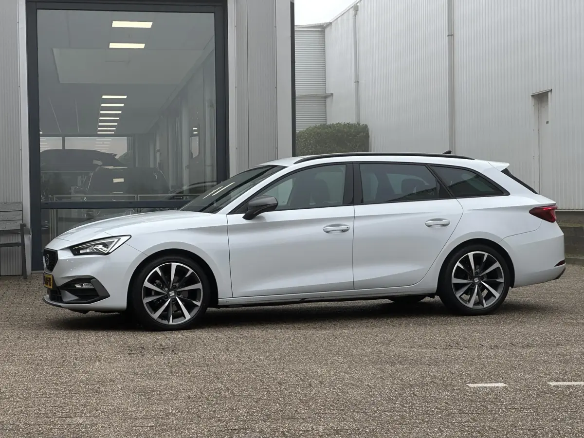 1.5 TSI Style FR Business Intense | Carplay/Adapt.Cruise/18-inch/Sfeerverlichting/LED Koplamp