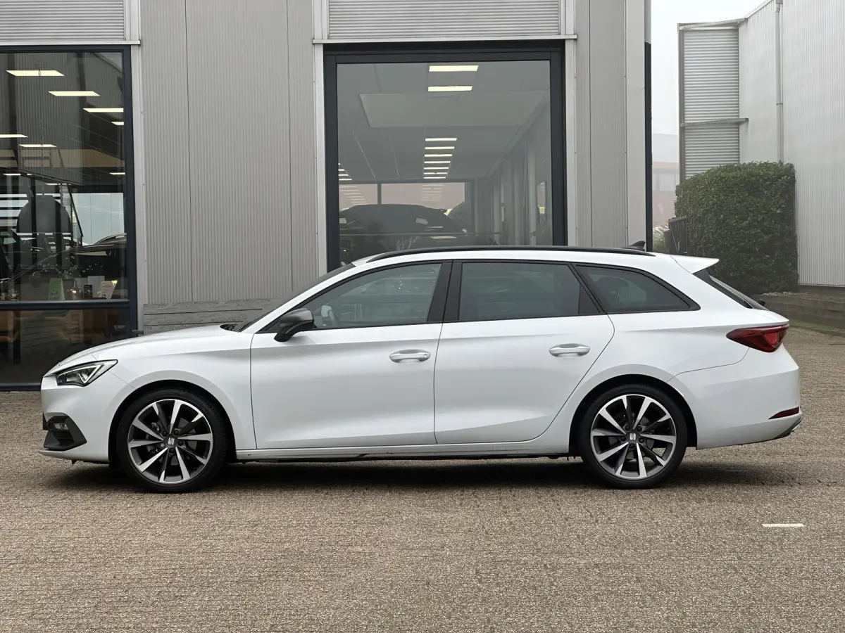 1.5 TSI Style FR Business Intense | Carplay/Adapt.Cruise/18-inch/Sfeerverlichting/LED Koplamp