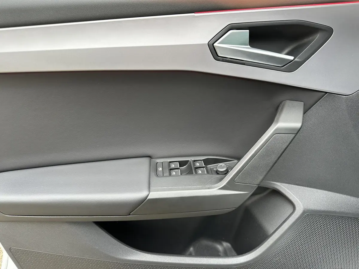 1.5 TSI Style FR Business Intense | Carplay/Adapt.Cruise/18-inch/Sfeerverlichting/LED Koplamp