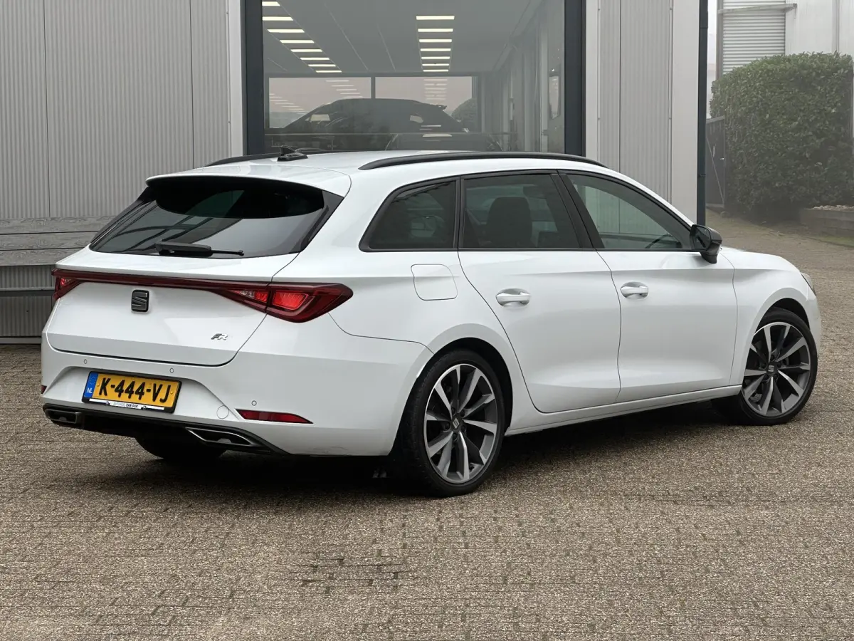1.5 TSI Style FR Business Intense | Carplay/Adapt.Cruise/18-inch/Sfeerverlichting/LED Koplamp