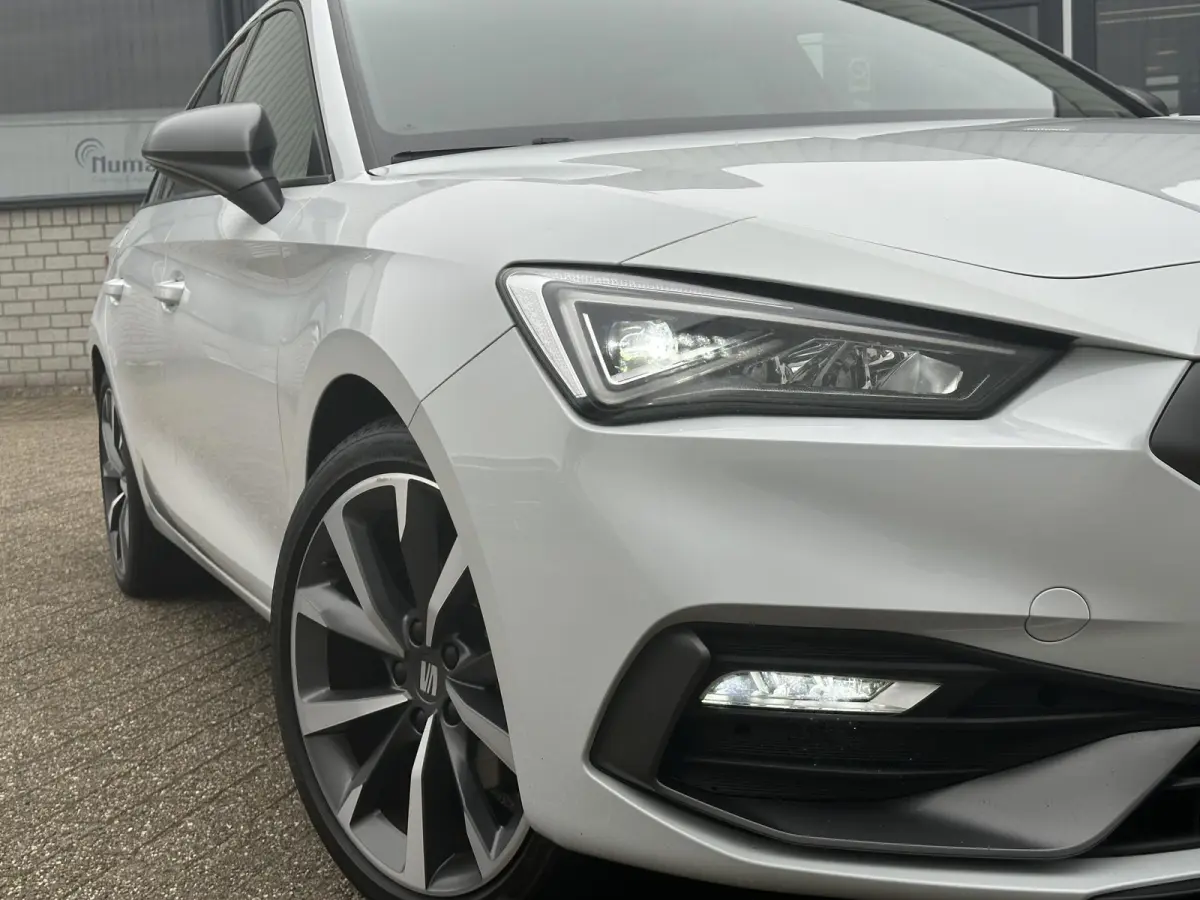 1.5 TSI Style FR Business Intense | Carplay/Adapt.Cruise/18-inch/Sfeerverlichting/LED Koplamp
