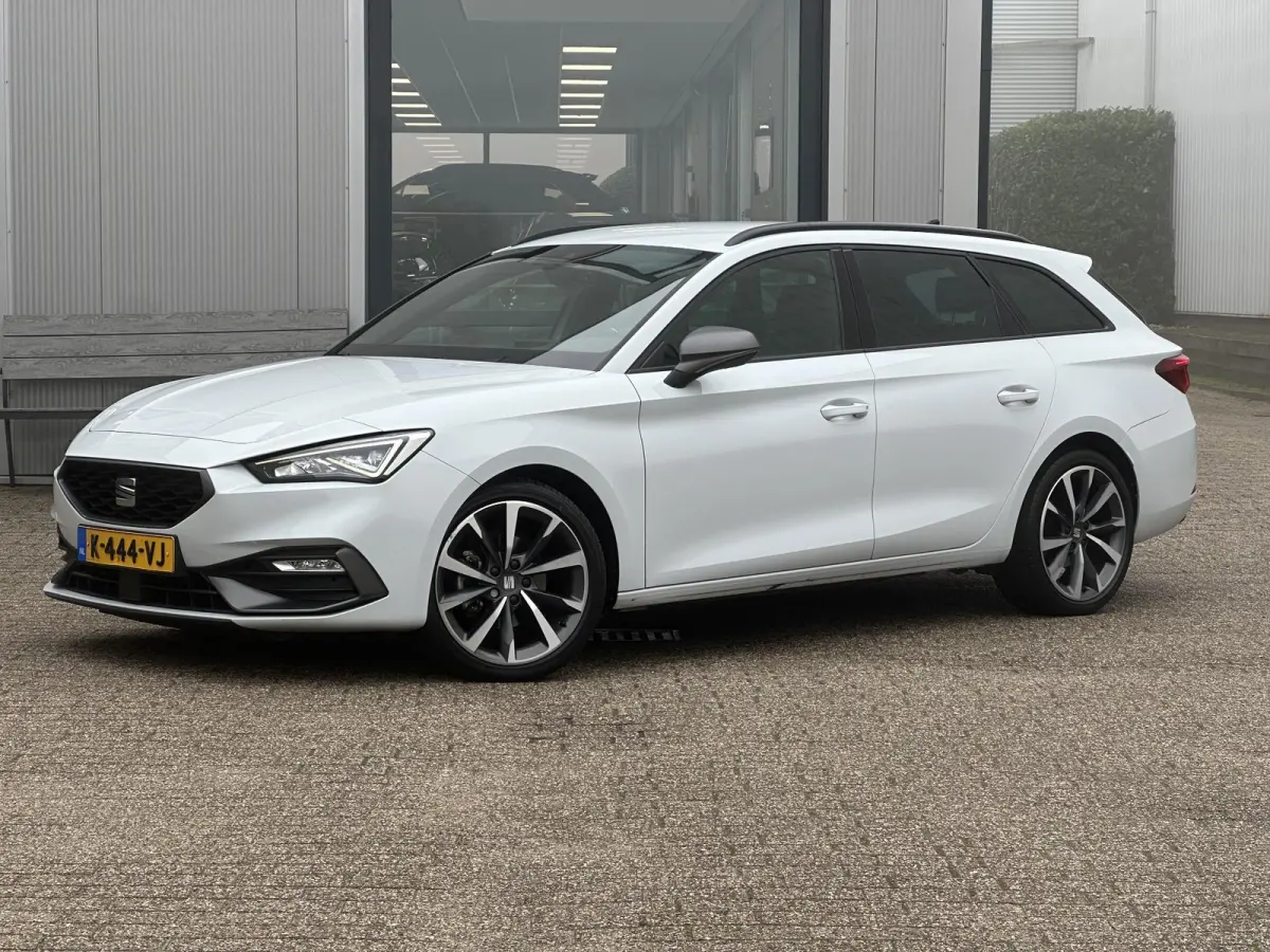 1.5 TSI Style FR Business Intense | Carplay/Adapt.Cruise/18-inch/Sfeerverlichting/LED Koplamp