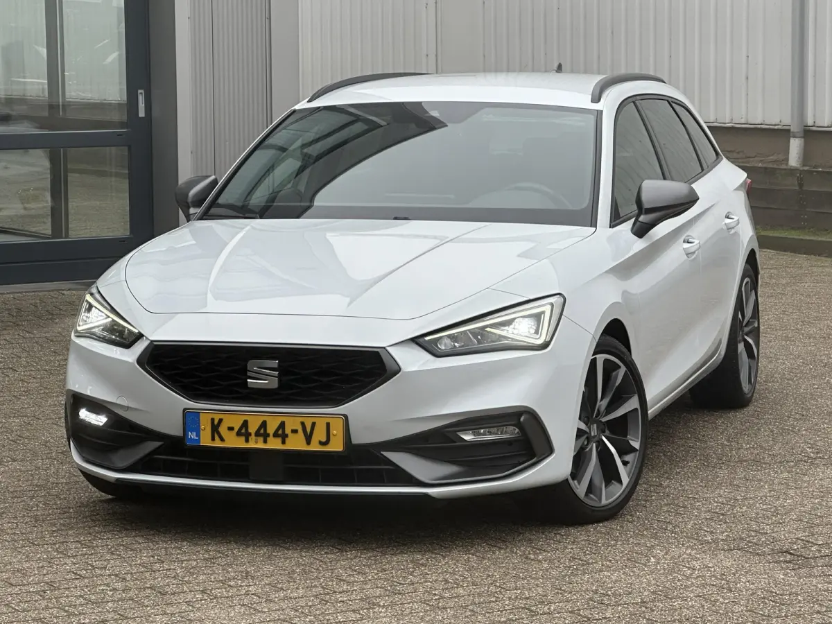 1.5 TSI Style FR Business Intense | Carplay/Adapt.Cruise/18-inch/Sfeerverlichting/LED Koplamp