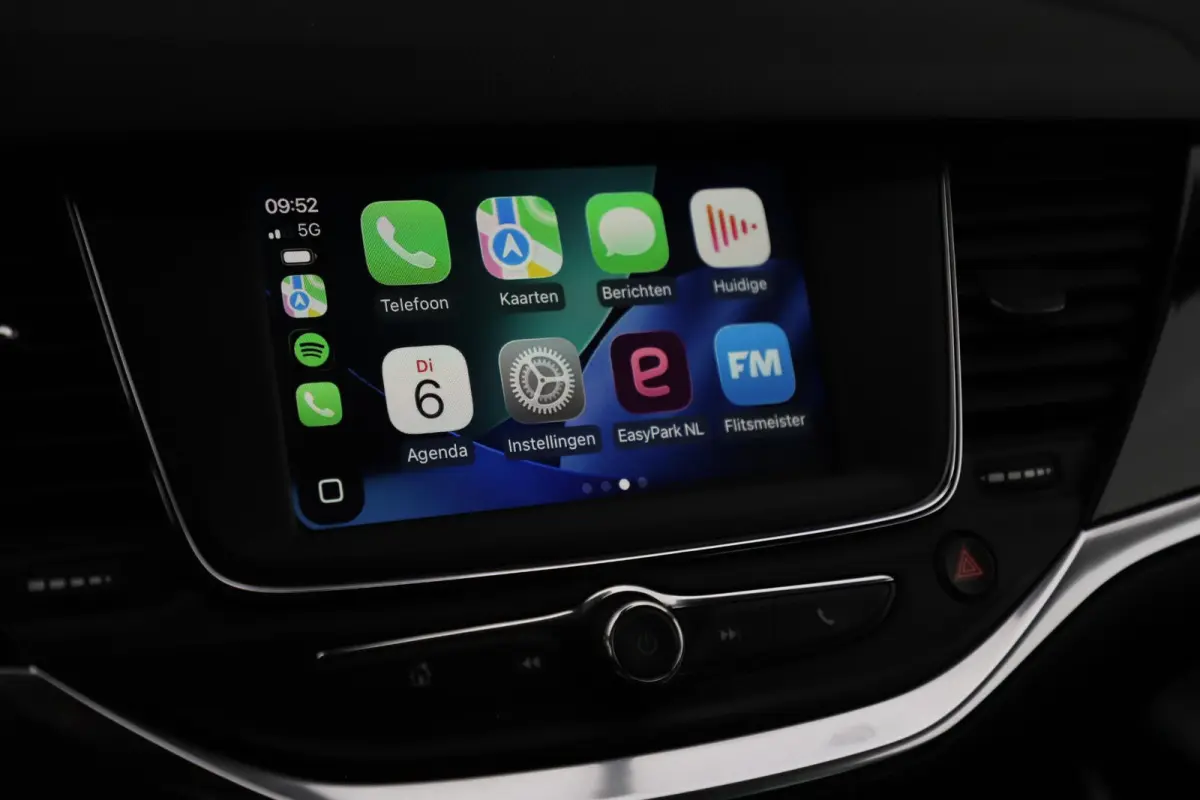 1.2 Design & Tech LMV Navigatie Achteruitrijcamera Carplay Android Climate Cruise Control Rijstrooksensor