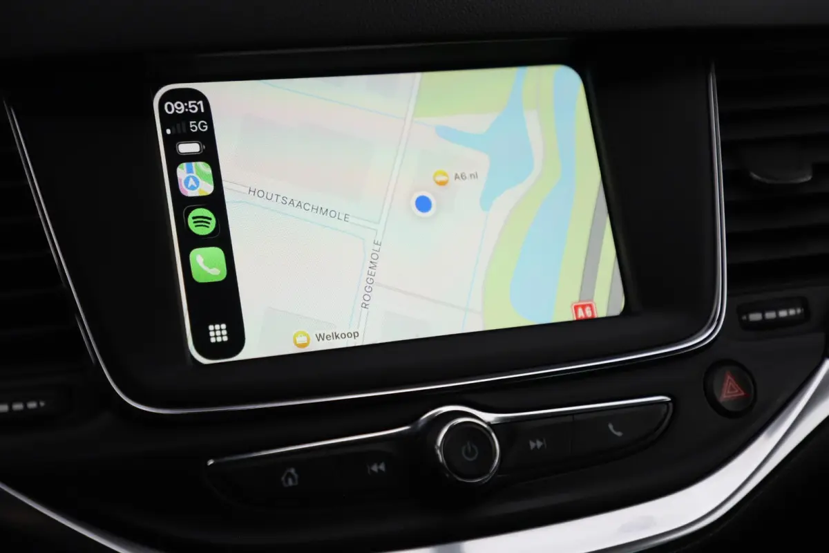 1.2 Design & Tech LMV Navigatie Achteruitrijcamera Carplay Android Climate Cruise Control Rijstrooksensor