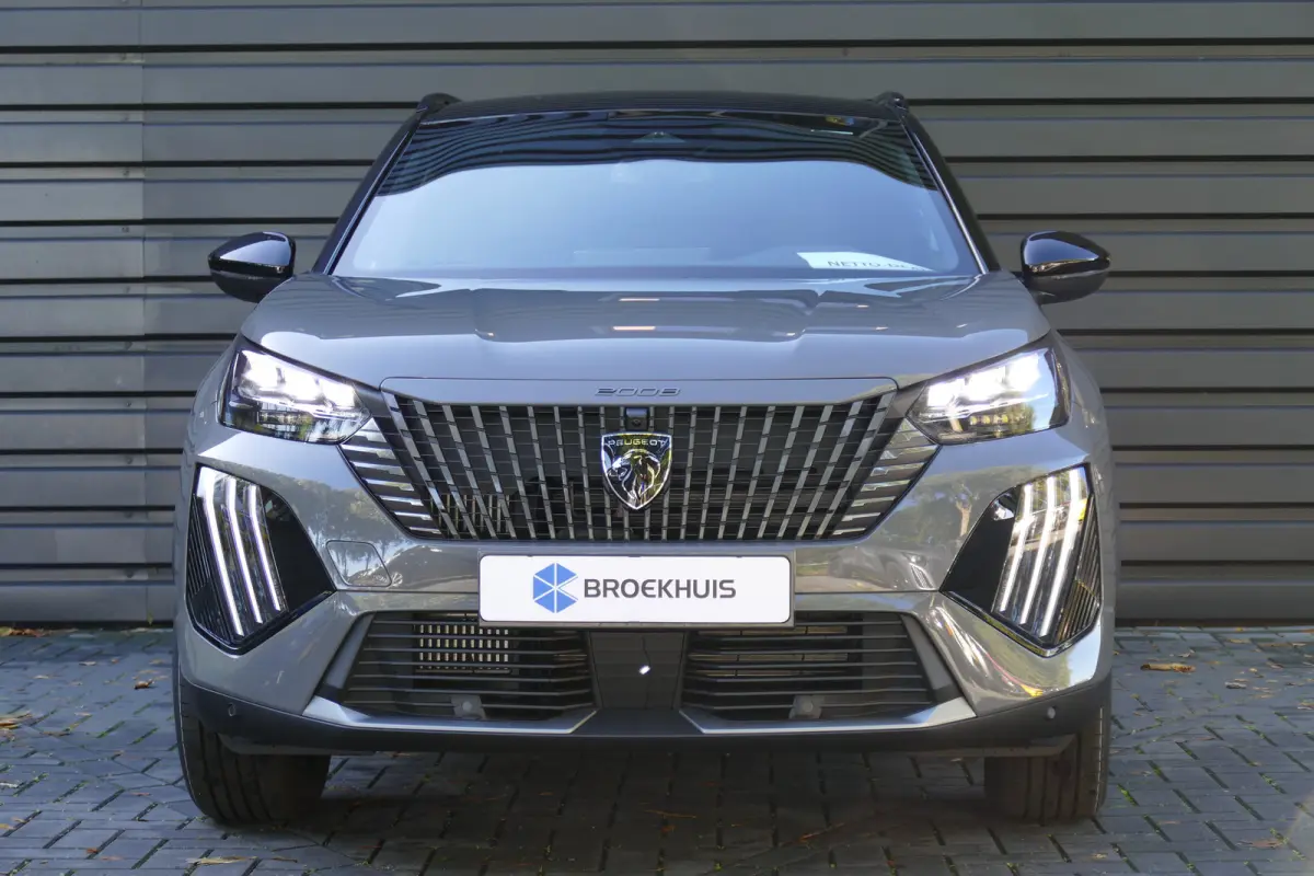 GT | Active Safety Brake met camera en radar (automatisch noodremsysteem) met Distance Alert (waarschuwing dreigende aanrijding) | Advanced Active Safety Brake met camera en radar | Climate 