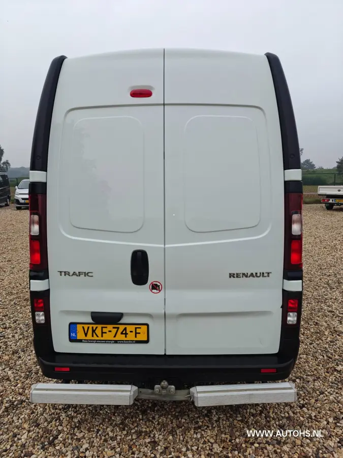 2.0 dCi 145 PK T L2H2 , 1e eig , euro 6 , Complete werkplaats inrichting met omvormer , trekhaak , airco cruise.