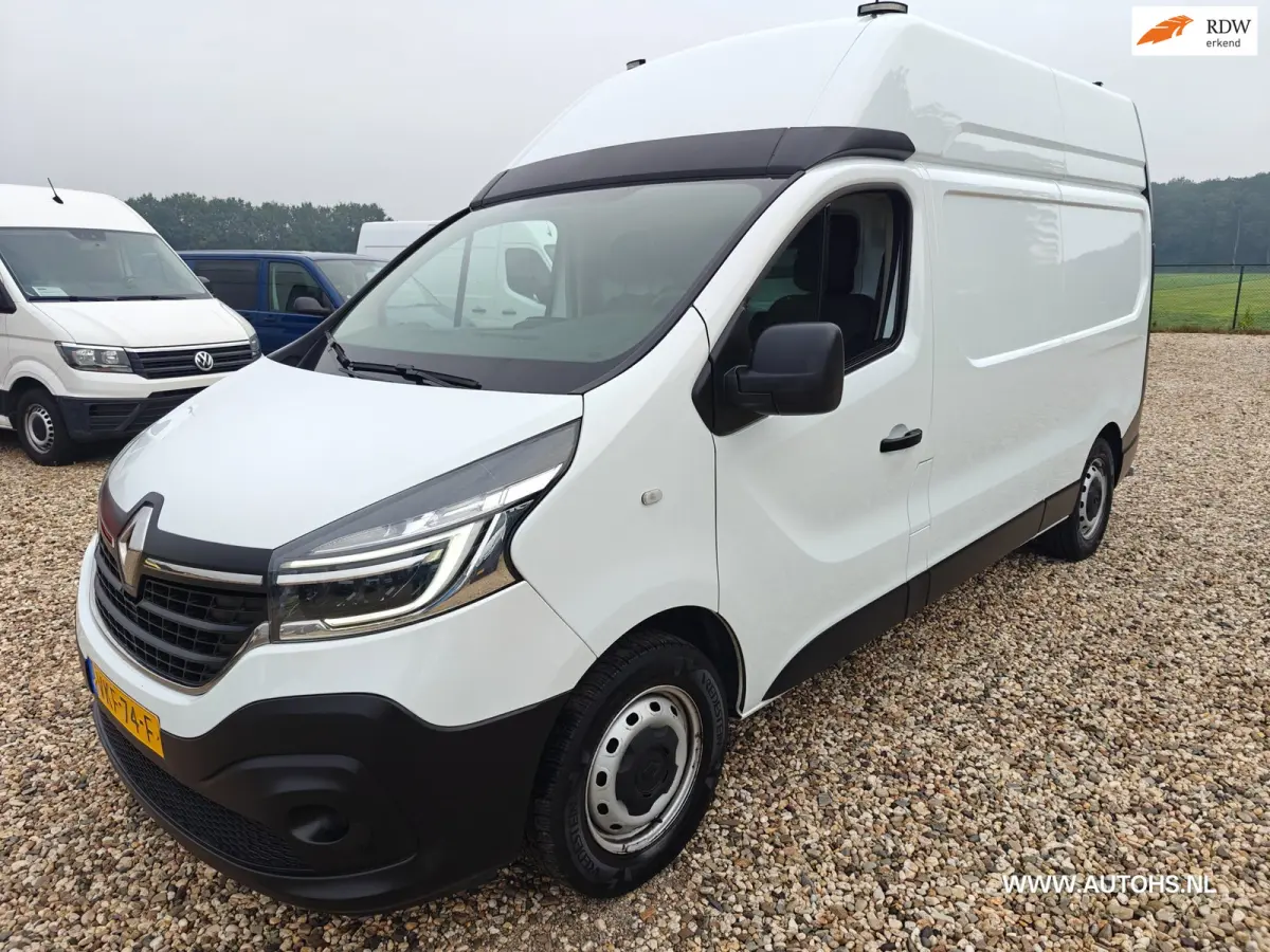 2.0 dCi 145 PK T L2H2 , 1e eig , euro 6 , Complete werkplaats inrichting met omvormer , trekhaak , airco cruise.