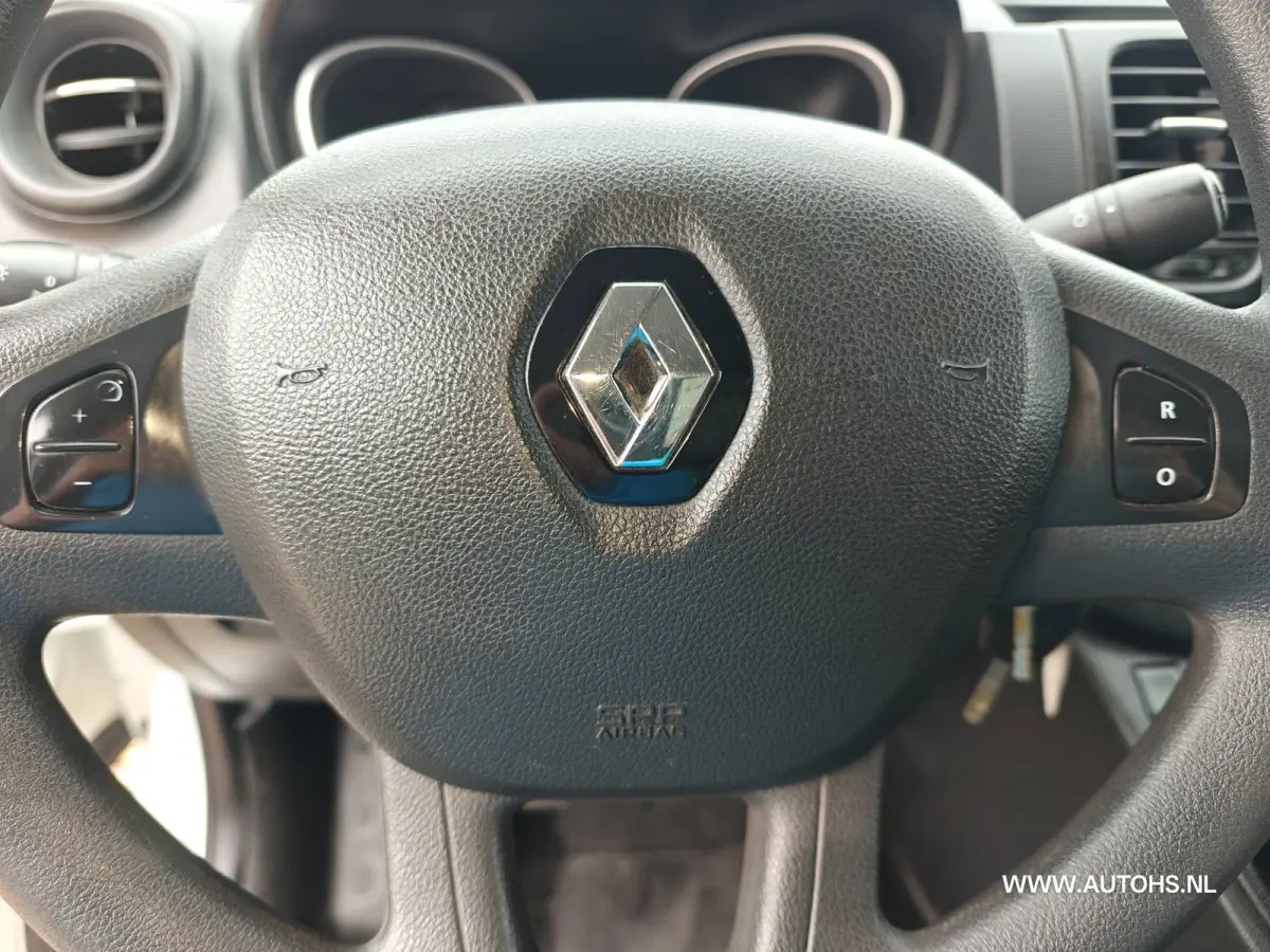 2.0 dCi 145 PK T L2H2 , 1e eig , euro 6 , Complete werkplaats inrichting met omvormer , trekhaak , airco cruise.