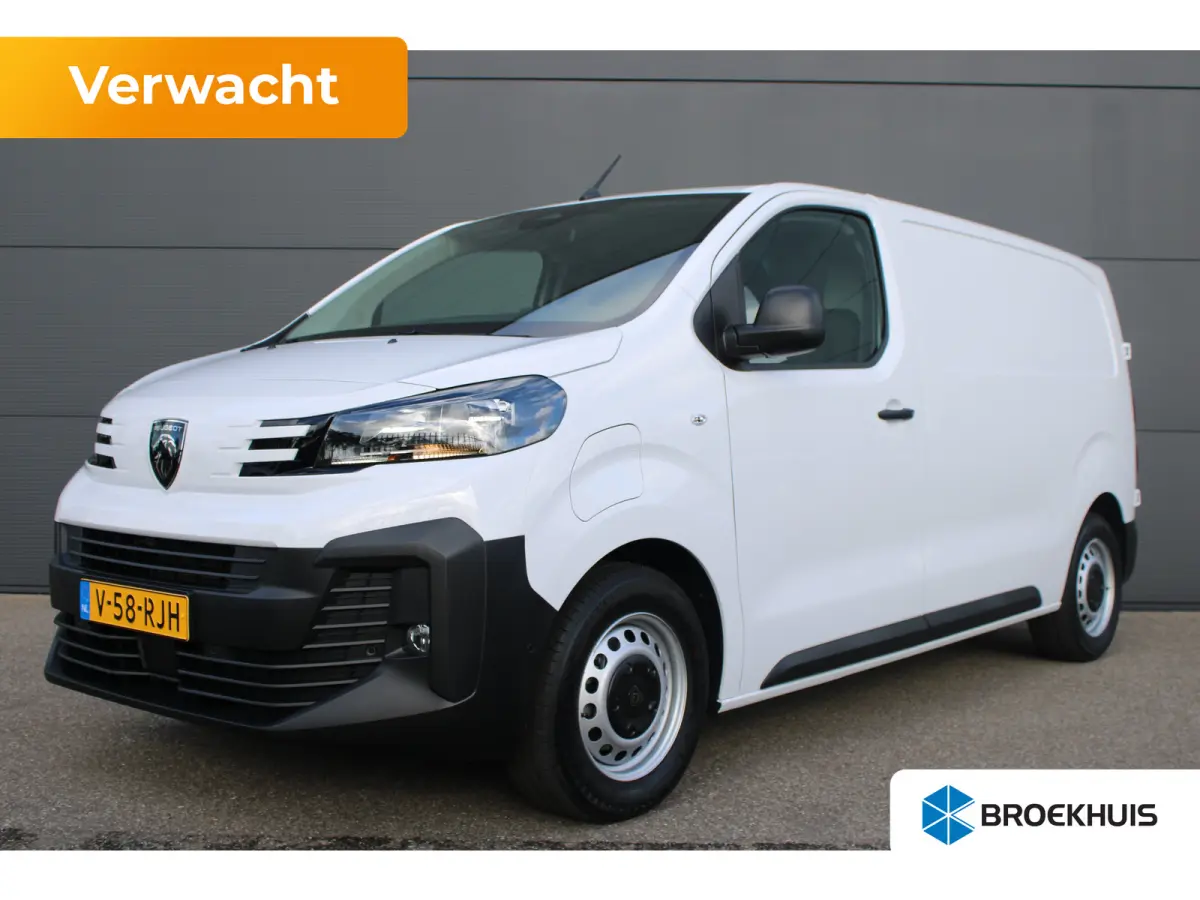 Standaard - Elektrisch | 16" stalen velgen | Elektrisch bedienbare en verwarmbare buitenspiegels | Elektrische parkeerrem