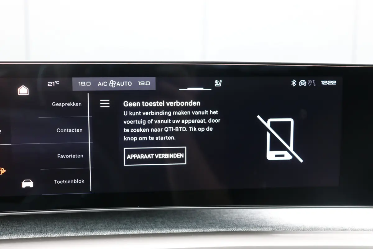 GT Exclusive | Adaptieve cruise control met Stop&Go functie | Elektrische parkeerrem | Extra getinte achterste zijruiten en achterruit