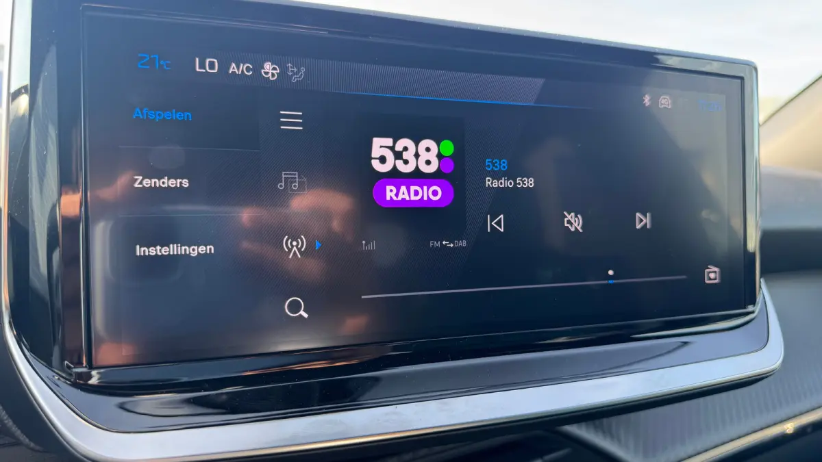 Envy | Active Safety Brake met camera en radar (automatisch noodremsysteem) met Distance Alert (waarschuwing dreigende aanrijding) | Advanced Active Safety Brake met camera en radar | Climat