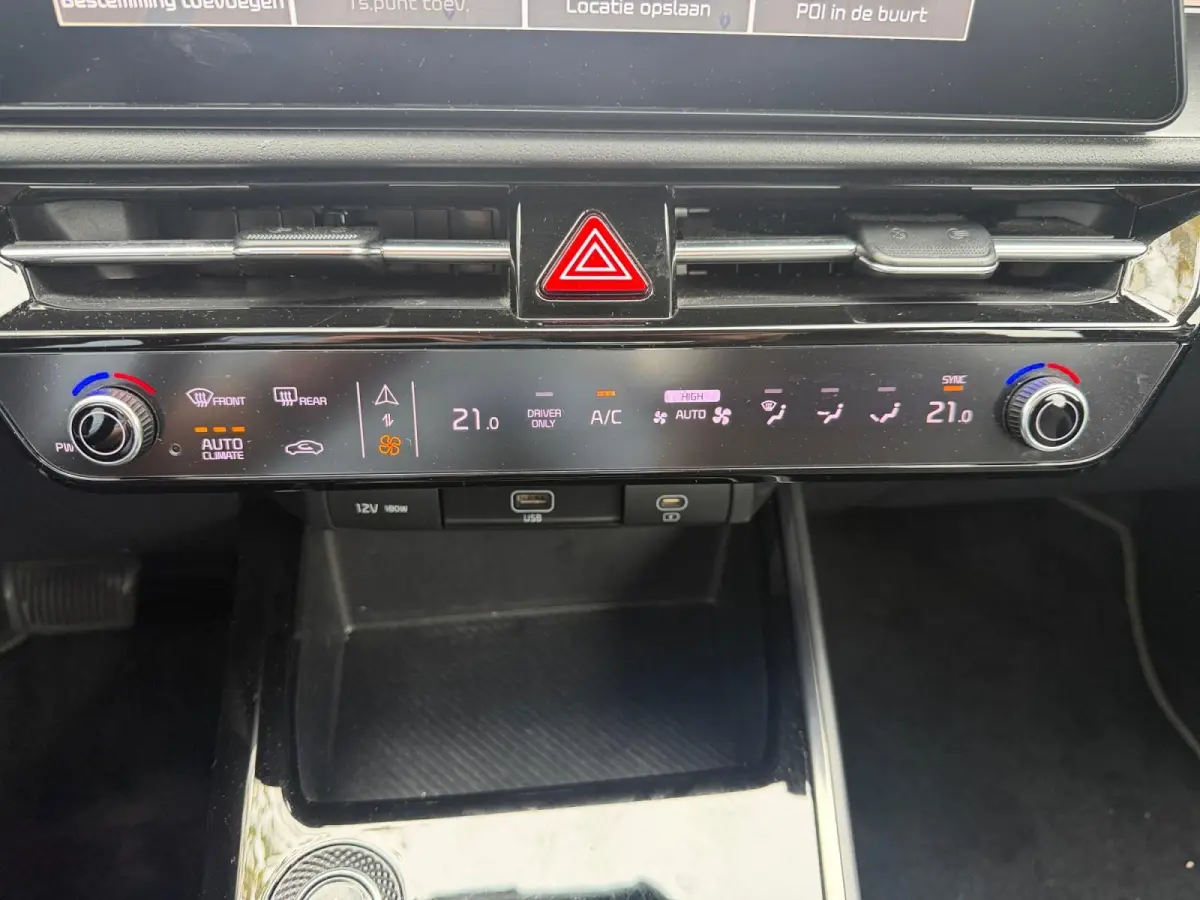 DynamicLine 64.8 kWh Dealer onderhouden | Navigatie | Carplay | Climate control | ACC |