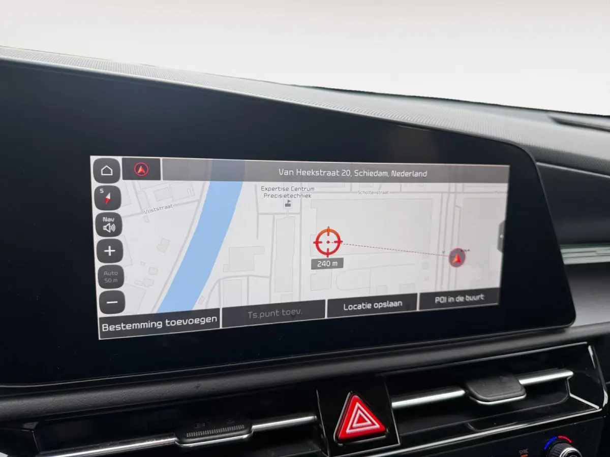 DynamicLine 64.8 kWh Dealer onderhouden | Navigatie | Carplay | Climate control | ACC |