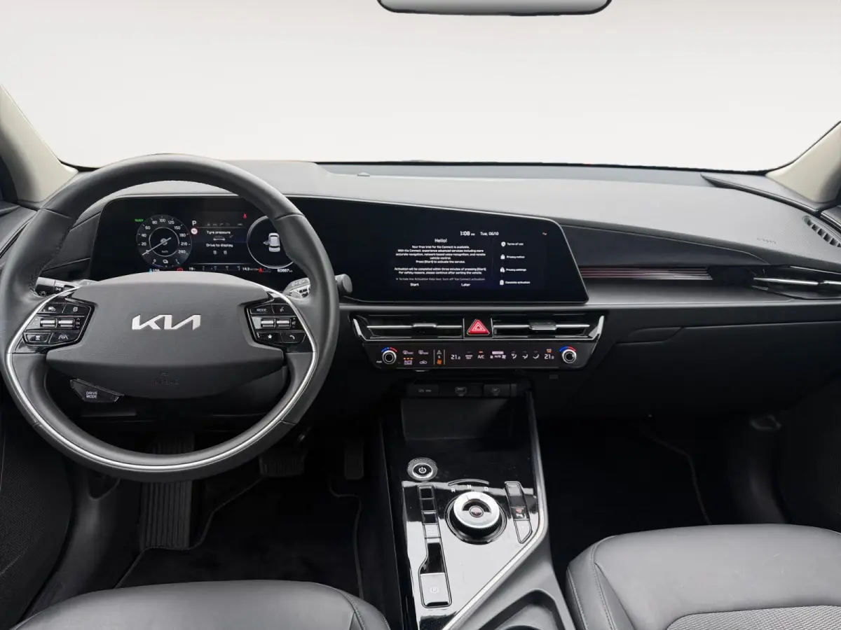 DynamicLine 64.8 kWh Dealer onderhouden | Navigatie | Carplay | Climate control | ACC |