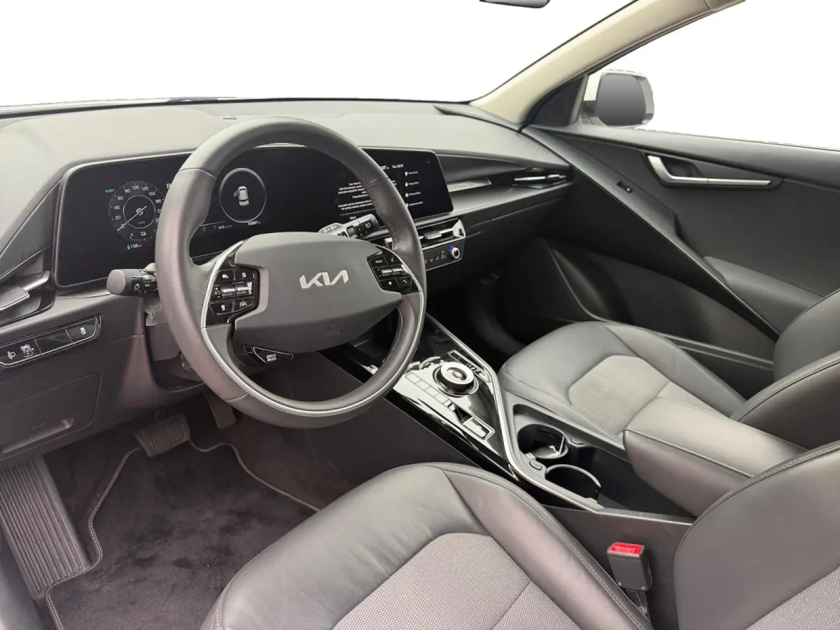 DynamicLine 64.8 kWh Dealer onderhouden | Navigatie | Carplay | Climate control | ACC |