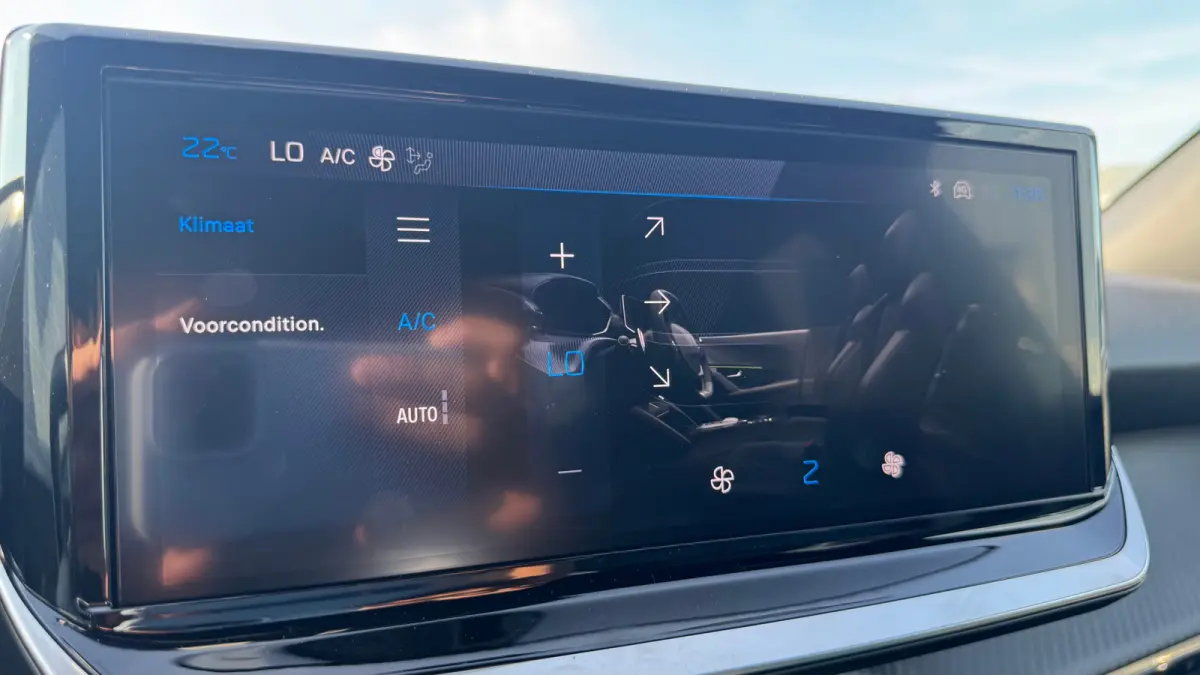 Envy | Active Safety Brake met camera en radar (automatisch noodremsysteem) met Distance Alert (waarschuwing dreigende aanrijding) | Advanced Active Safety Brake met camera en radar | Climat