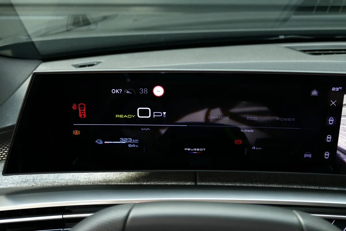 GT Exclusive - Elektrisch | Adaptieve cruise control met Stop&Go functie | LED 3D-achterlichten | Pack Safety Plus