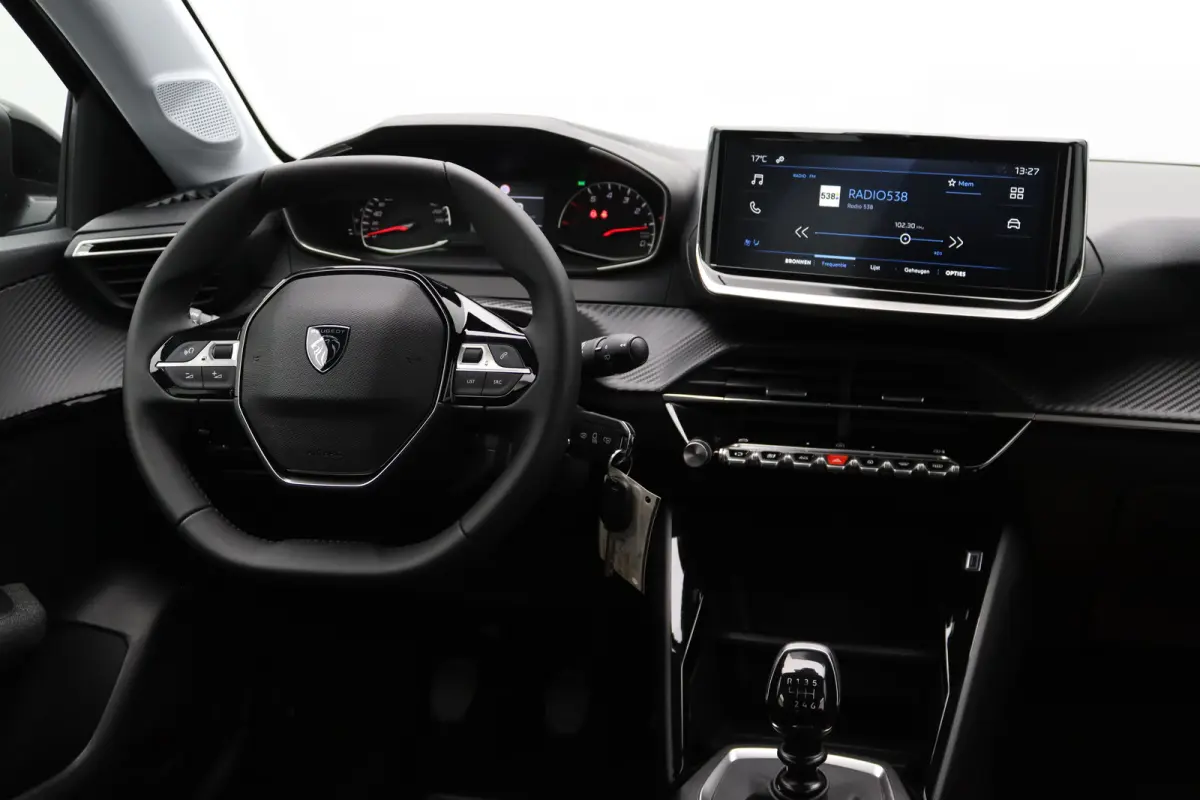€ 3.540,- Voorraad Voordeel | 1.2 PureTech 100 Style | Airco | Apple Carplay/Android Auto|telefoonintegratie premium | Cruise control