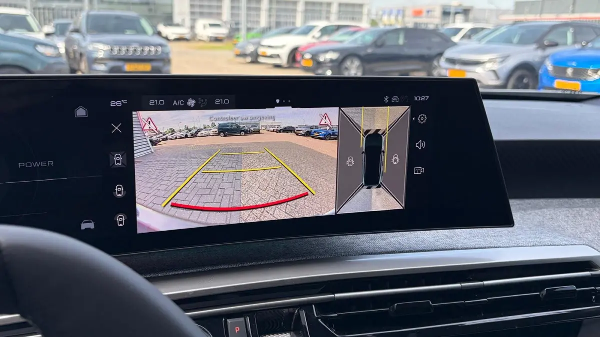Allure | Elektrische parkeerrem | Extra getinte achterste zijruiten en achterruit