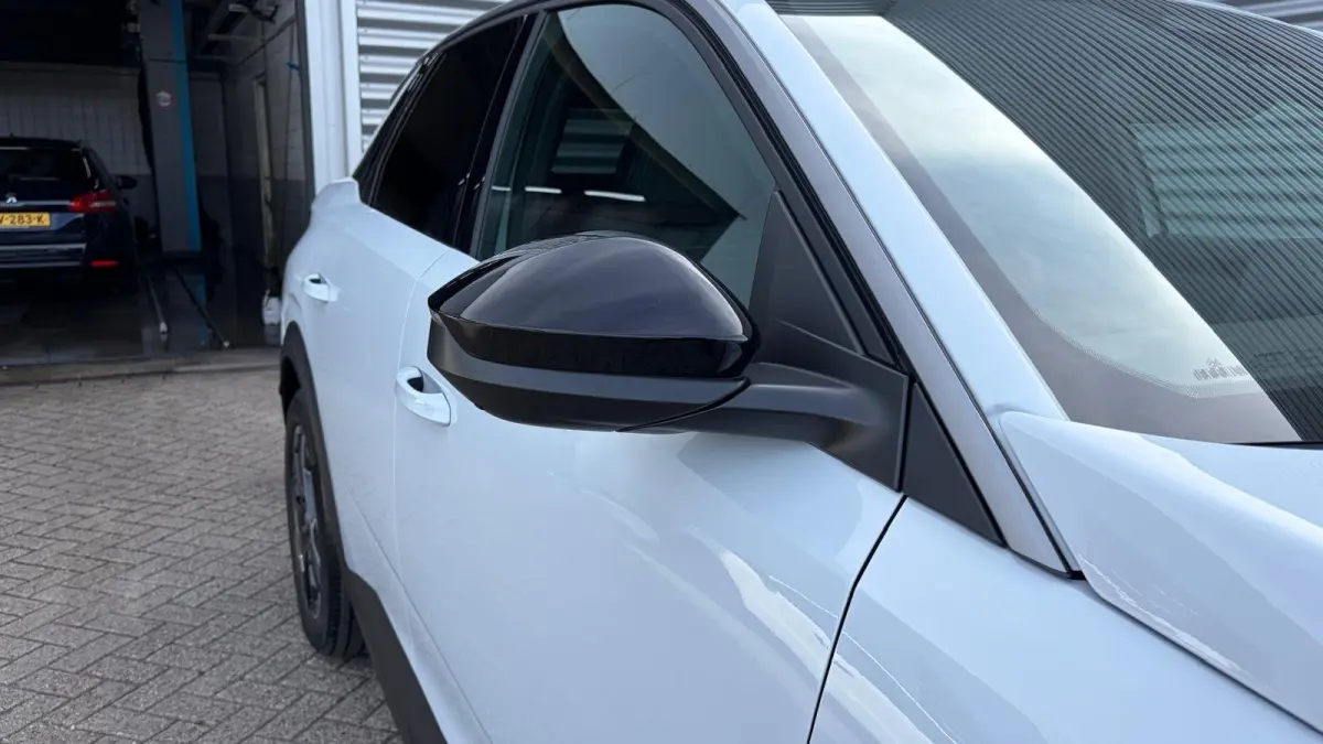 Allure | Elektrische parkeerrem | Extra getinte achterste zijruiten en achterruit