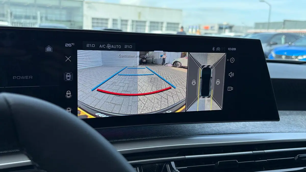 Allure | Elektrische parkeerrem | Extra getinte achterste zijruiten en achterruit