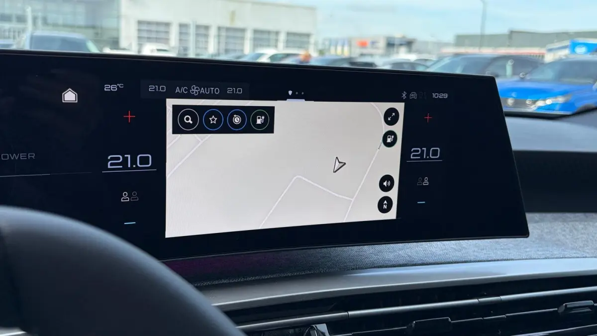 Allure | Elektrische parkeerrem | Extra getinte achterste zijruiten en achterruit
