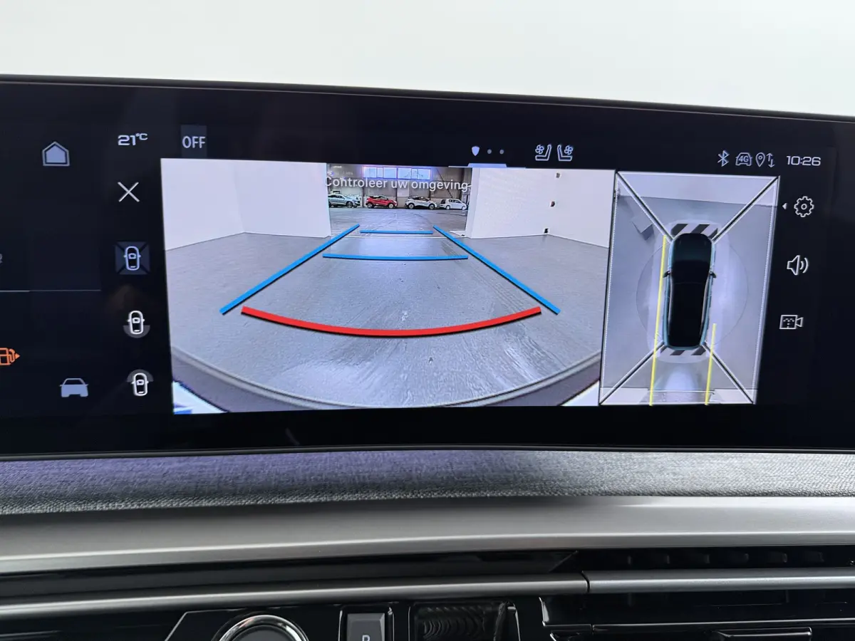 GT Exclusive | Adaptieve cruise control met Stop&Go functie | Elektrische parkeerrem | Extra getinte achterste zijruiten en achterruit