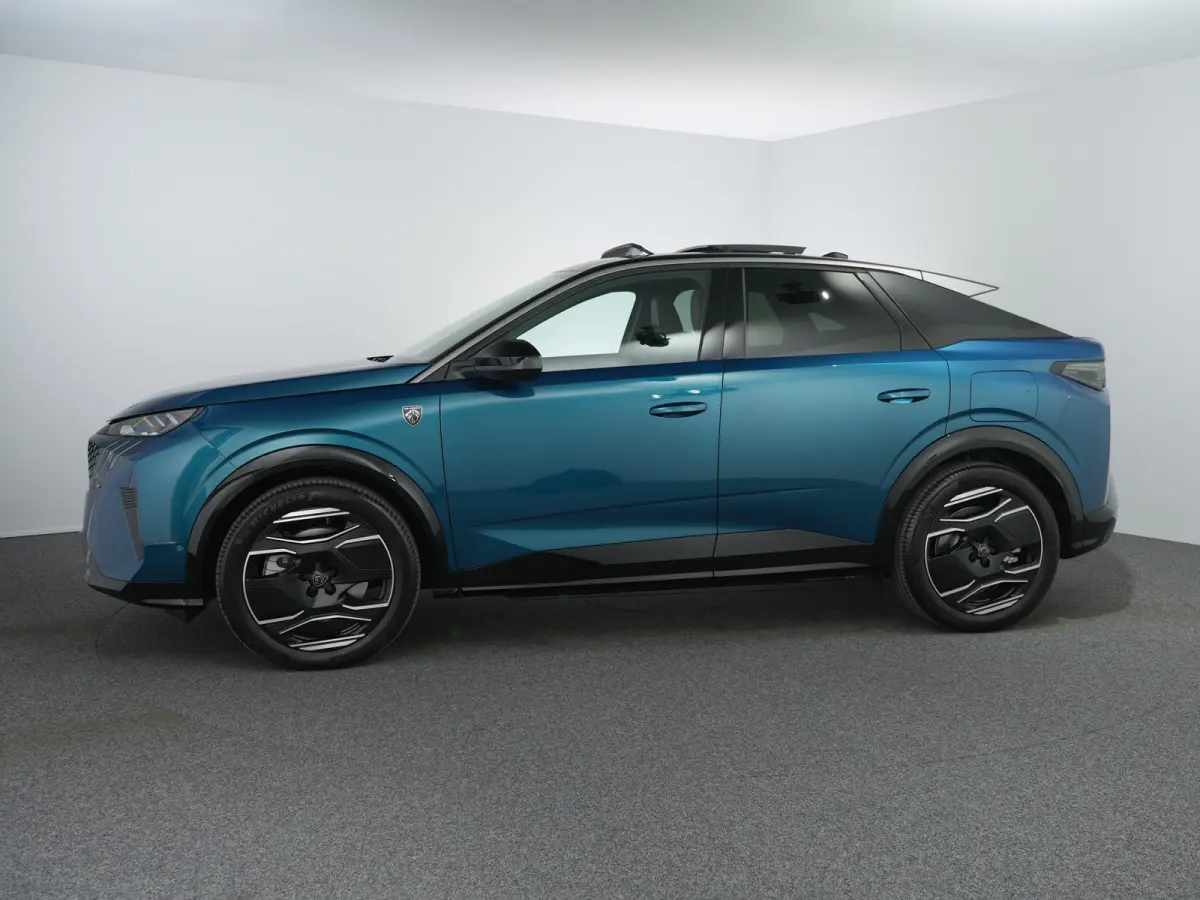 GT Exclusive | Elektrische parkeerrem | Extra getinte achterste zijruiten en achterruit