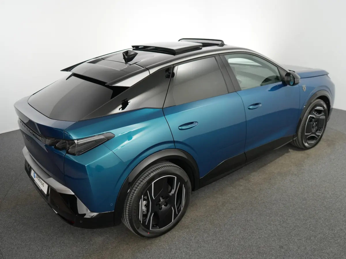 GT Exclusive | Elektrische parkeerrem | Extra getinte achterste zijruiten en achterruit