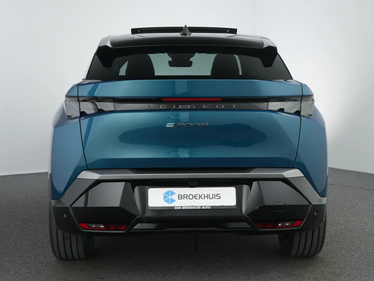 GT Exclusive | Elektrische parkeerrem | Extra getinte achterste zijruiten en achterruit