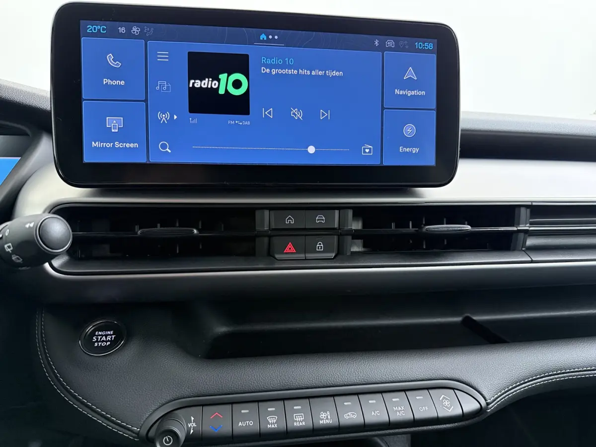 Altitude | 10,25 inch touchscreen | 10,25 inch volledig digitaal instrumentenpaneel | 180°-achteruitrijcamera