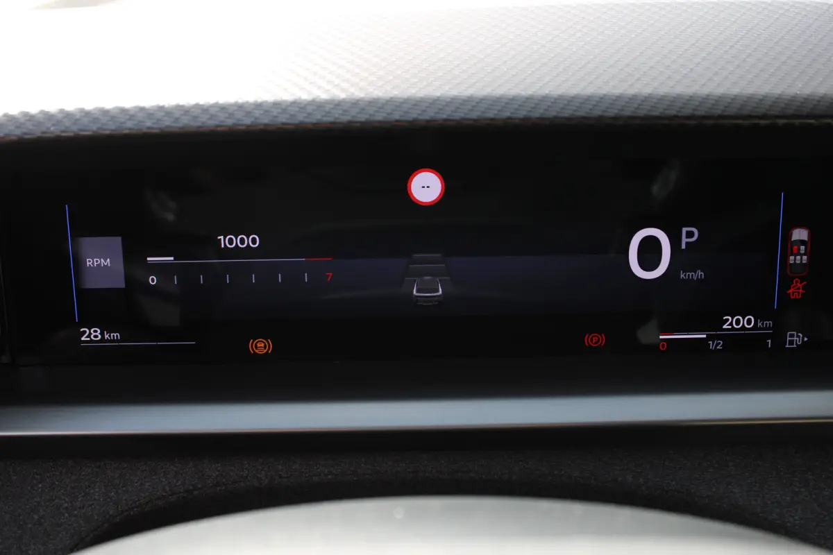 GS | Draadloze telefoonlader (Inductie) | Elektronische klimaatregeling met twee zones | LED dagrijverlichting
