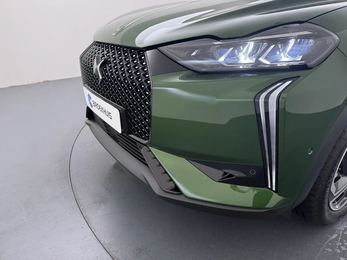 Maison Sarah Lavoine | 17" lichtmetalen velgen DUBLIN | DS Iris Navigatie System | Parkeersensoren achter