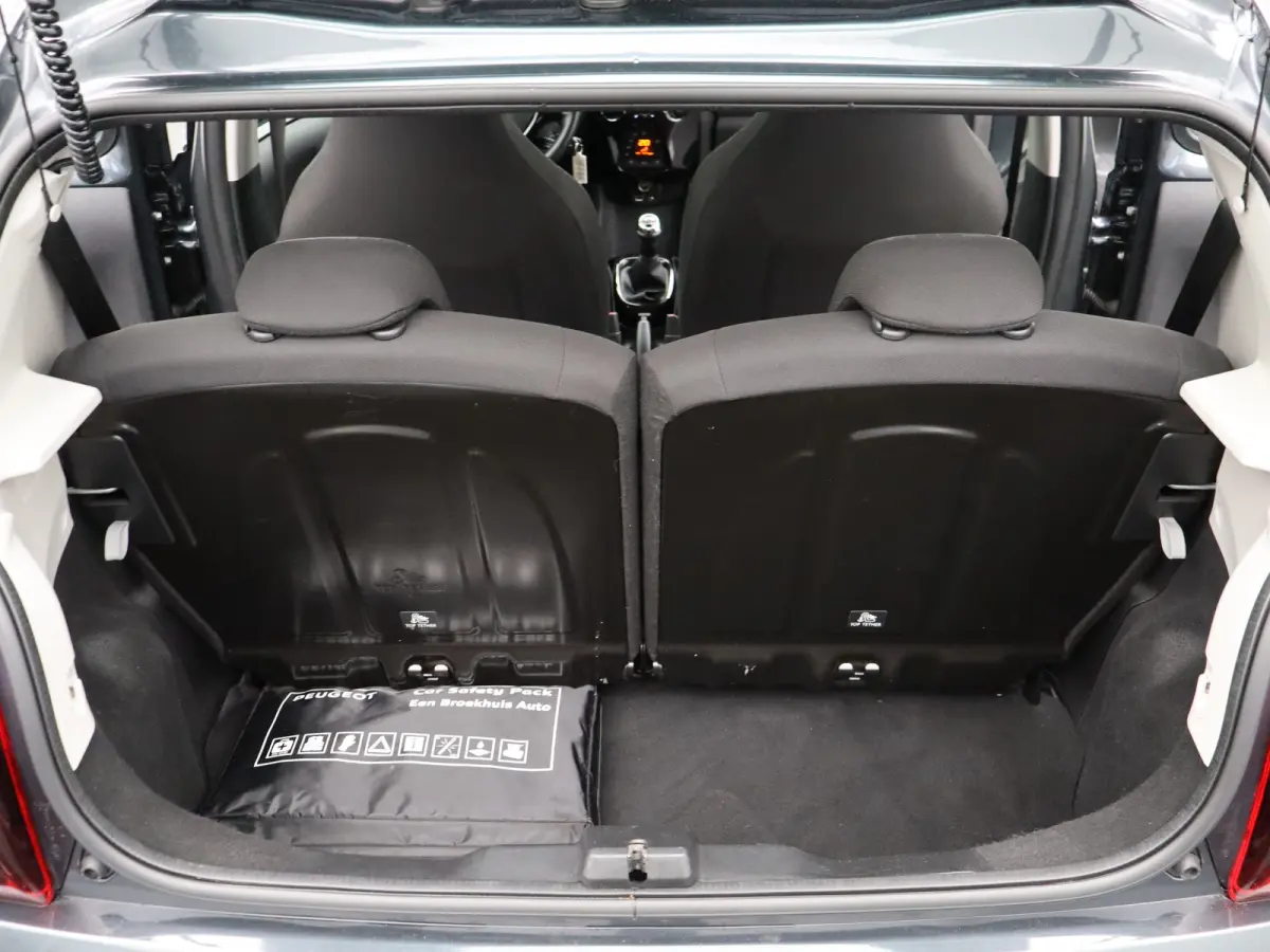 1.0 e-VTi Allure | Carplay | Camera | Clima | Bluetooth | 15" LMV |
