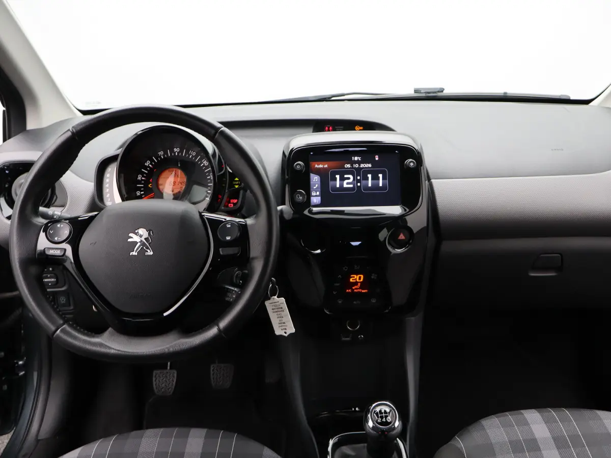 1.0 e-VTi Allure | Carplay | Camera | Clima | Bluetooth | 15" LMV |