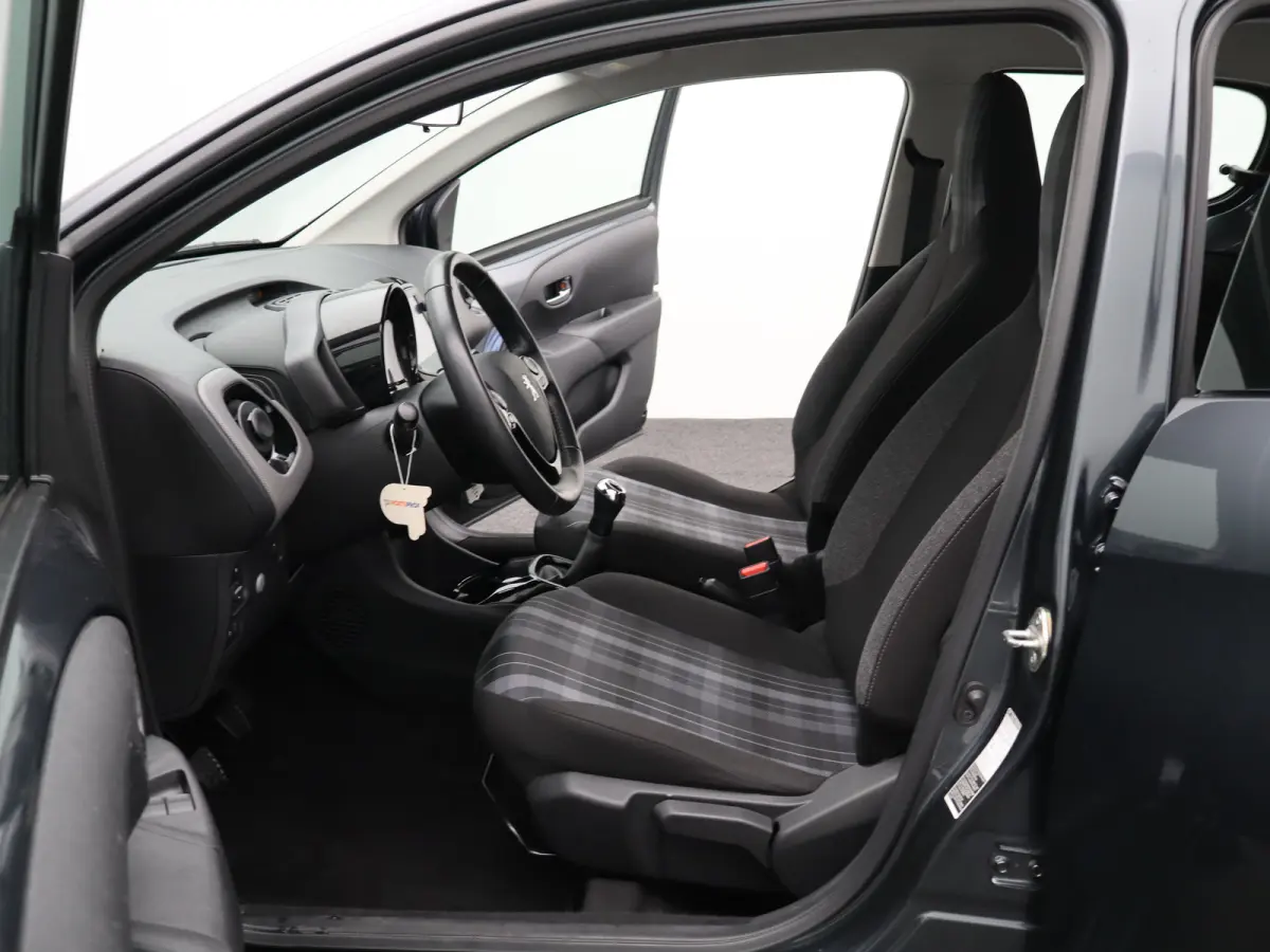 1.0 e-VTi Allure | Carplay | Camera | Clima | Bluetooth | 15" LMV |
