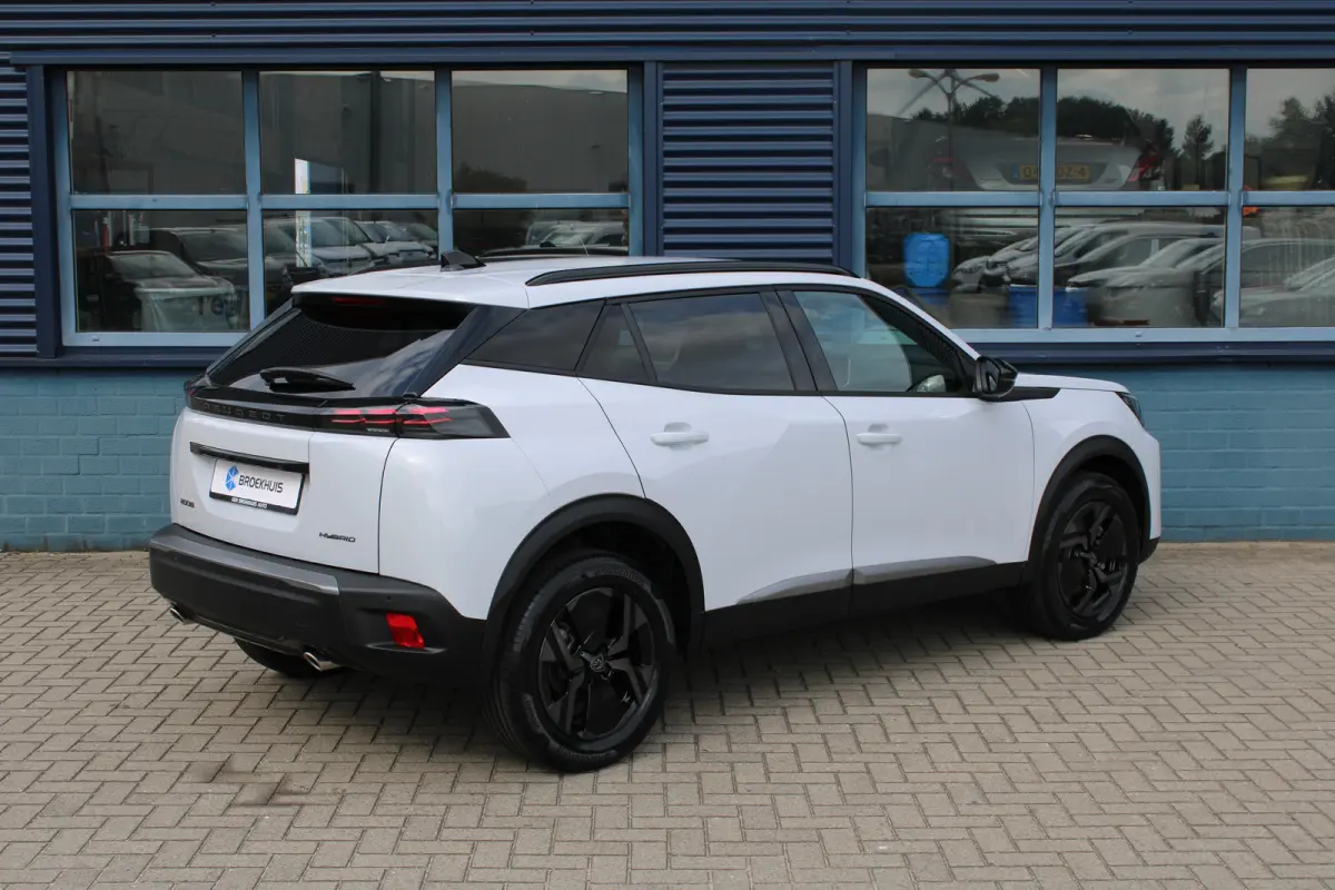 Envy | Active Safety Brake met camera en radar (automatisch noodremsysteem) met Distance Alert (waarschuwing dreigende aanrijding) | Advanced Active Safety Brake met camera en radar | Climat