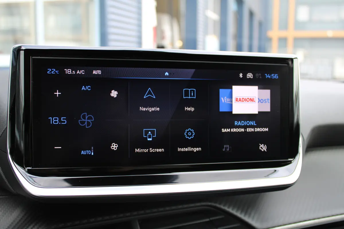 Envy | Active Safety Brake met camera en radar (automatisch noodremsysteem) met Distance Alert (waarschuwing dreigende aanrijding) | Advanced Active Safety Brake met camera en radar | Climat
