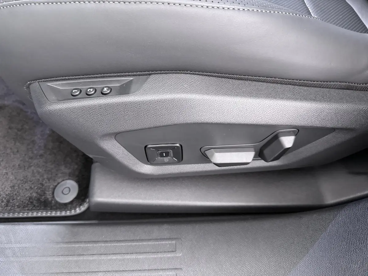 Étoile | 360 Vision (parkeercamera voor en in buitenspiegels) | Proximity Keyless Entry