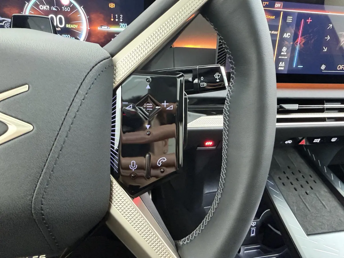 Étoile | 360 Vision (parkeercamera voor en in buitenspiegels) | Proximity Keyless Entry