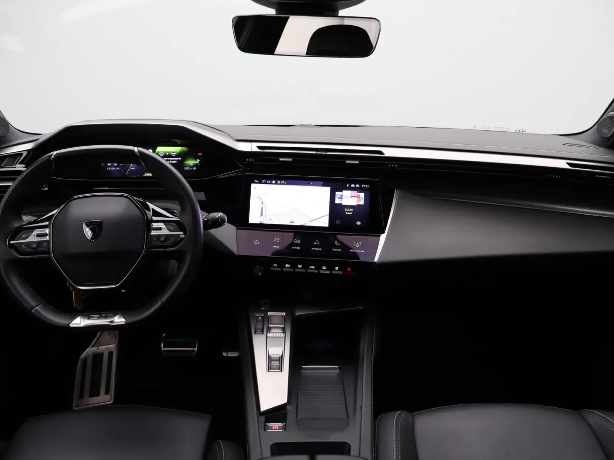 1.2 PureTech GT | Automaat | Carplay | Trekhaak | 360* Camera | Elek. bestuurderstoel | Memory | Adaptieve cruise | Matrix led |