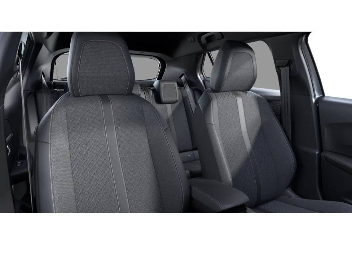 Allure | Advanced Active Safety Brake met camera en radar | Climate Control | Dashboard in zacht materiaal met carboneffect en hoogglans zwarte sierstrip