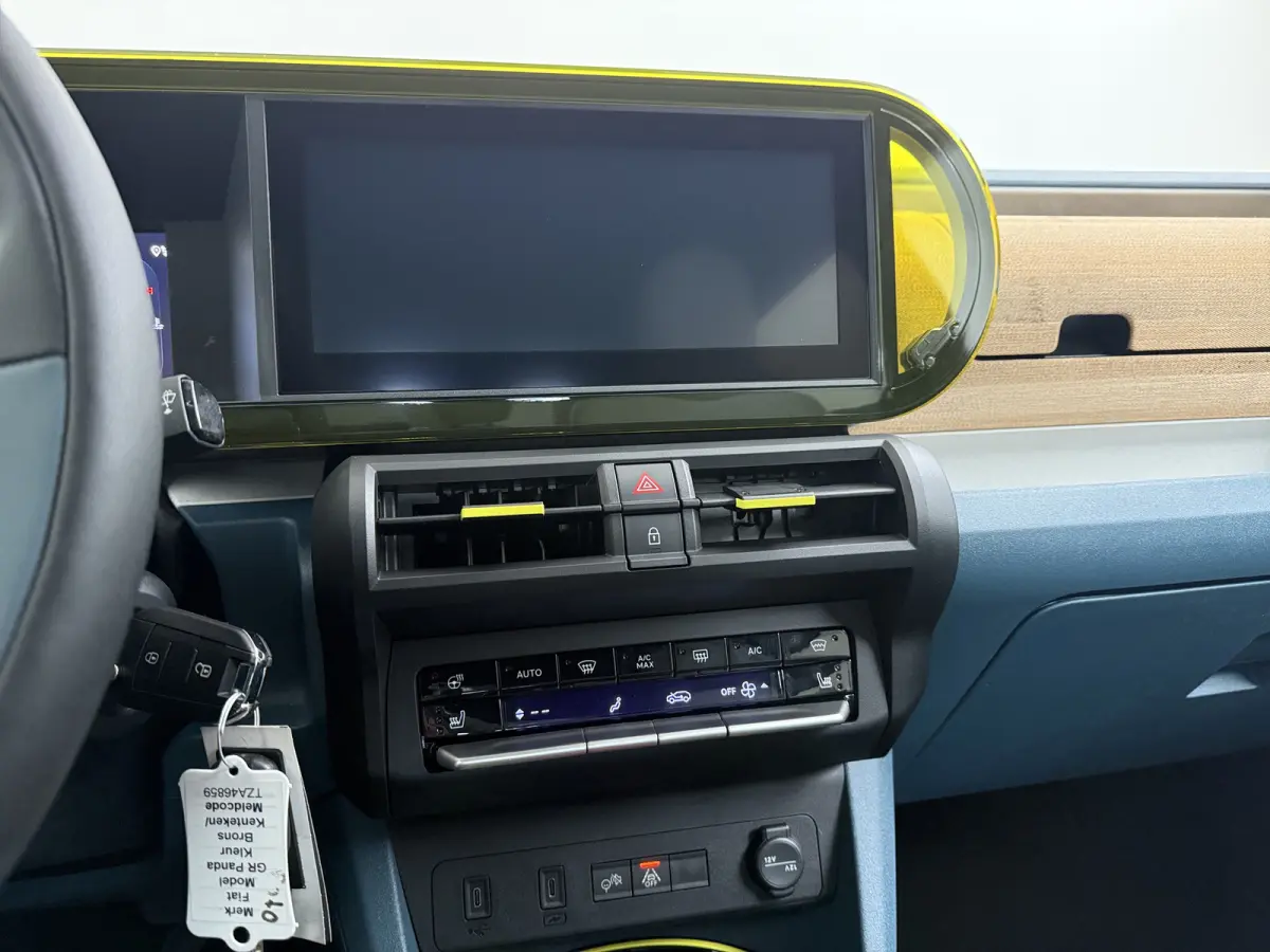 La Prima | 10,25" touchscreen radio met Bluetooth, DAB & USB én Navigatie | Automatische airconditioning | Cruise Control incl. speed limiter
