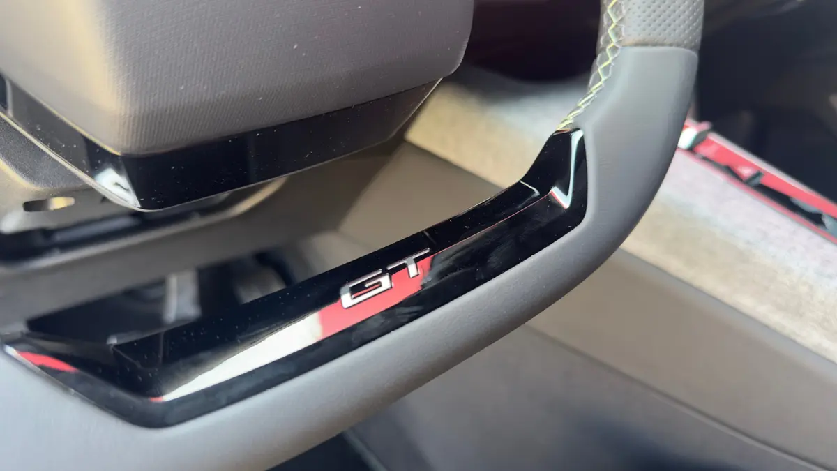 GT | Elektrische parkeerrem | Extra getinte achterste zijruiten en achterruit