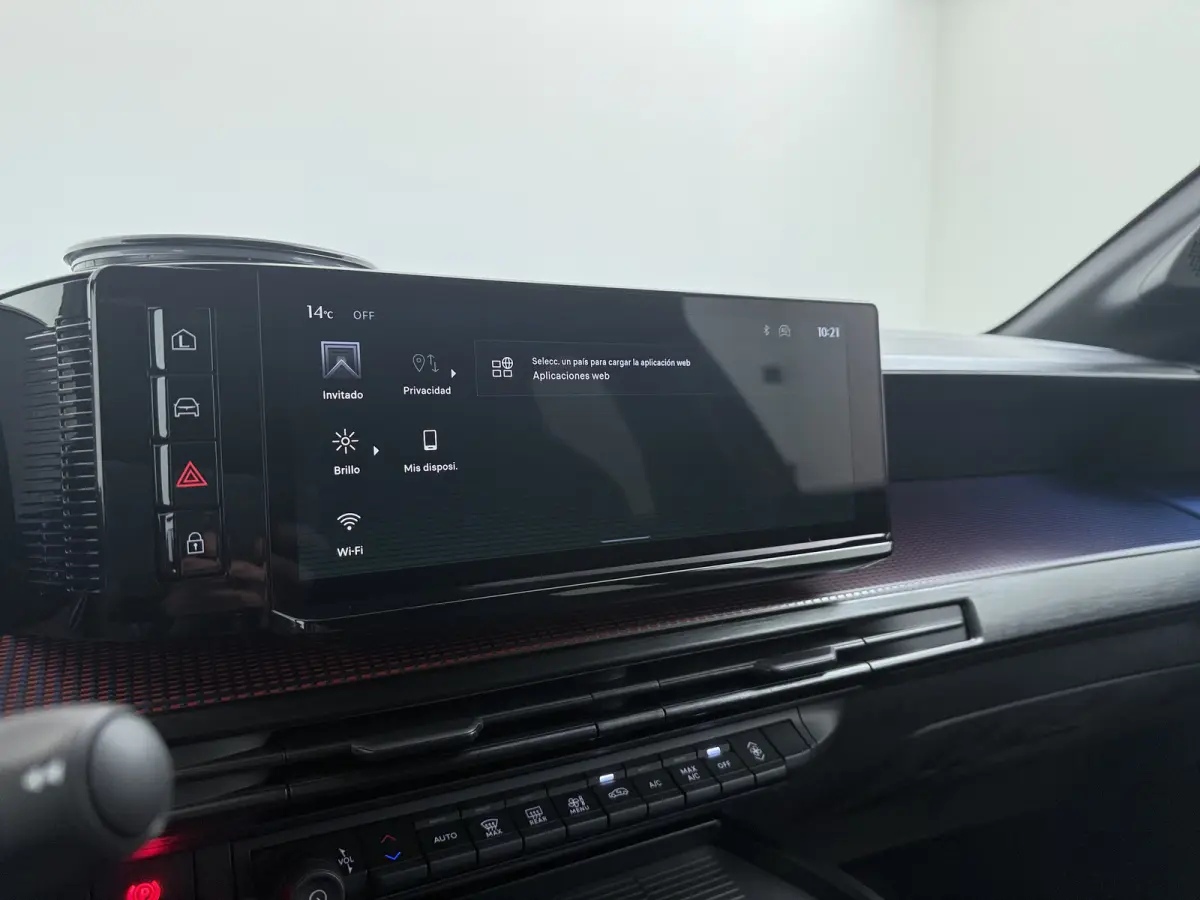 HF | 10.25" Infotainment met touchscreen | 18’’ velgen HF | Alcon remsysteem voor maximale remkracht