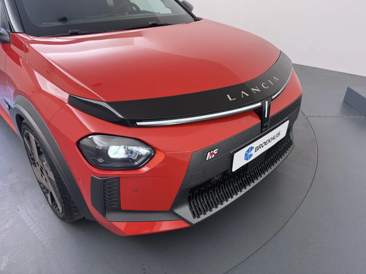 HF | 10.25" Infotainment met touchscreen | 18’’ velgen HF | Alcon remsysteem voor maximale remkracht
