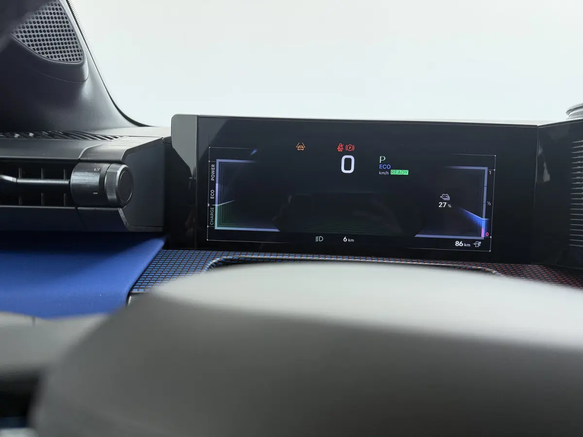 HF | 10.25" Infotainment met touchscreen | 18’’ velgen HF | Alcon remsysteem voor maximale remkracht