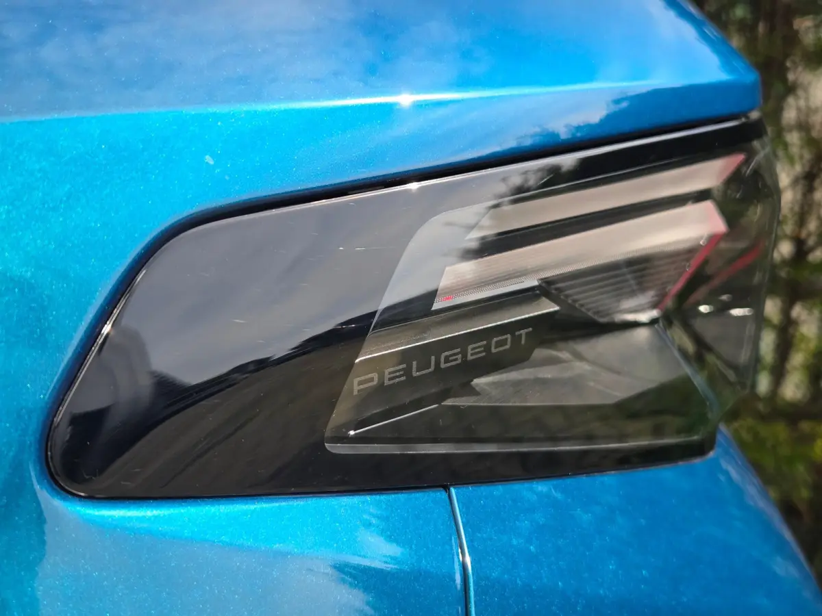 GT | Adaptieve cruise control met Stop&Go functie | LED 3D-achterlichten | Pack Safety Plus