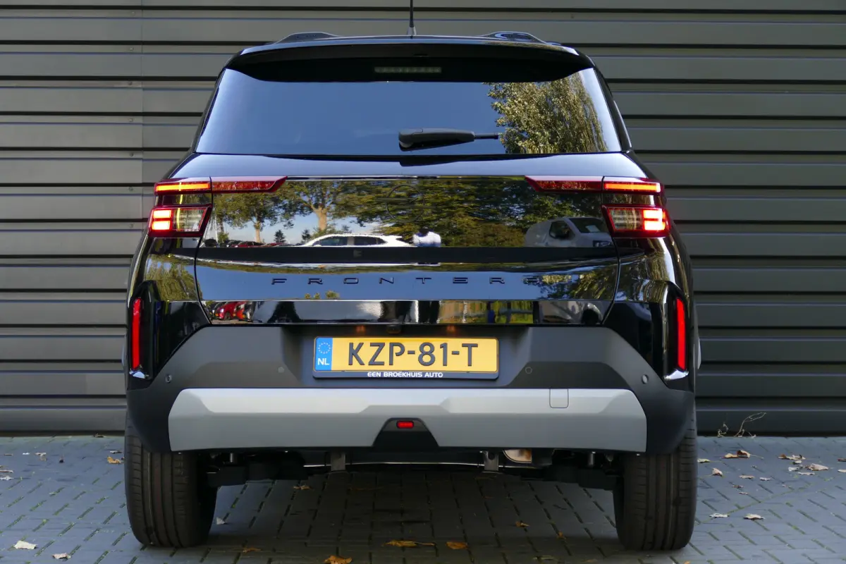GS | 17" Lichtmetalen velgen in Zwart met 215/60 R17 banden | Achteruitrijcamera | Dode hoek waarschuwing